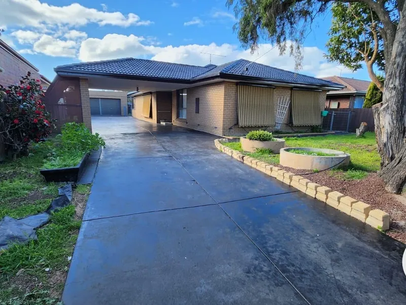 Exquisite Living In Central Shepparton!