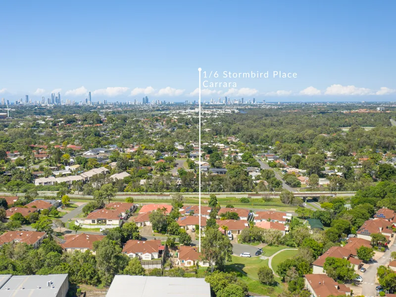 Duplex in a Central and Leafy Location