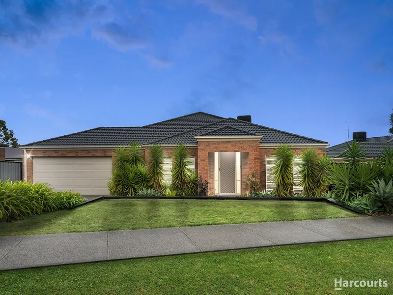 Superior Living, Cardinia Lakes & Immaculate!