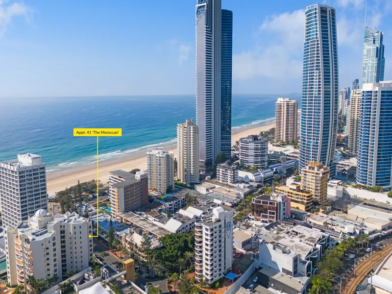 Prime Dual Key Beachfront Apartment - Seller Moving Interstate!
