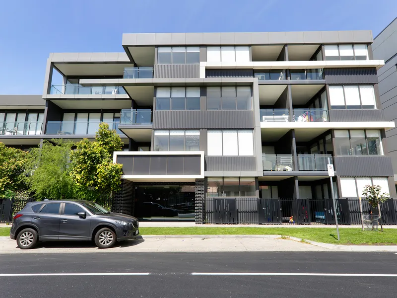 As New, Quality Apartment with Space and Style!