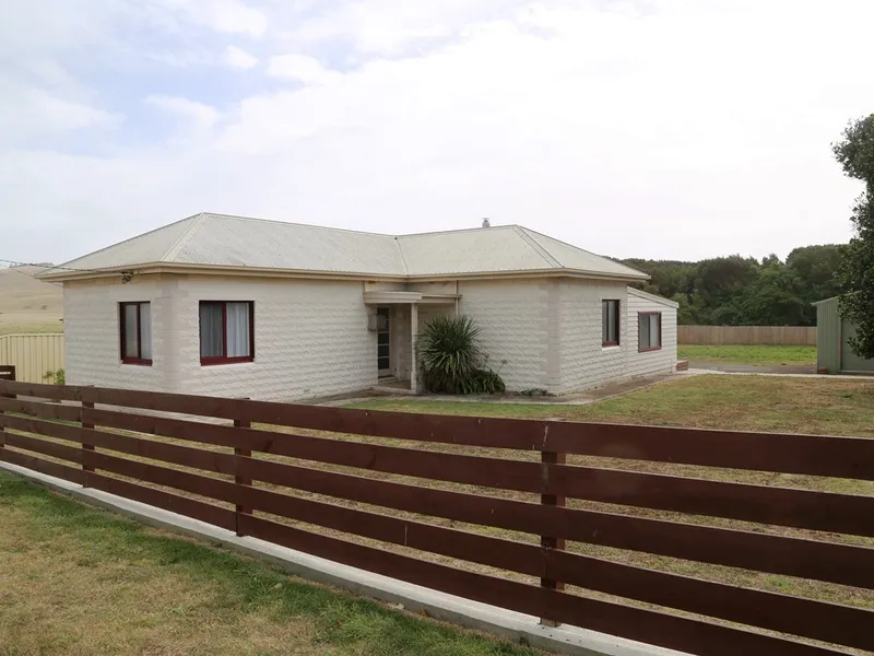 Close to the Beach Solid Home on a Flat Block.