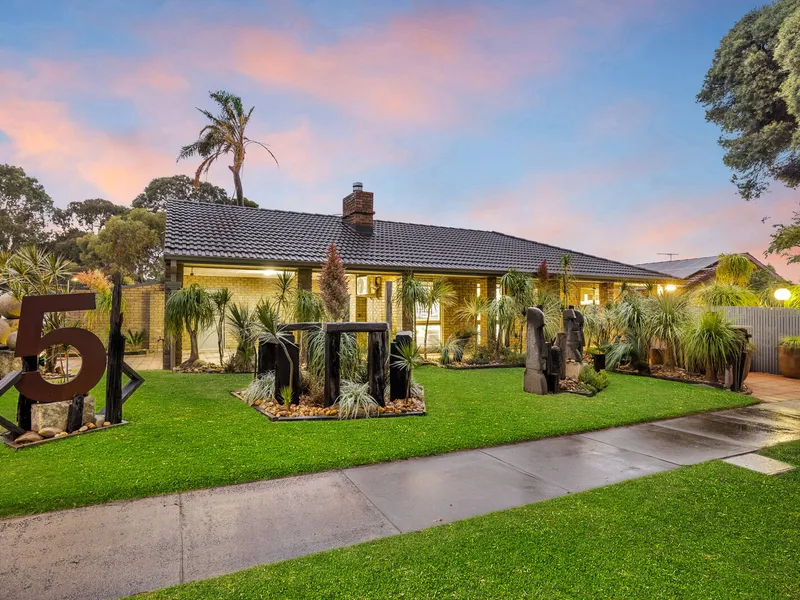 Stylish Living in Stunning Oasis