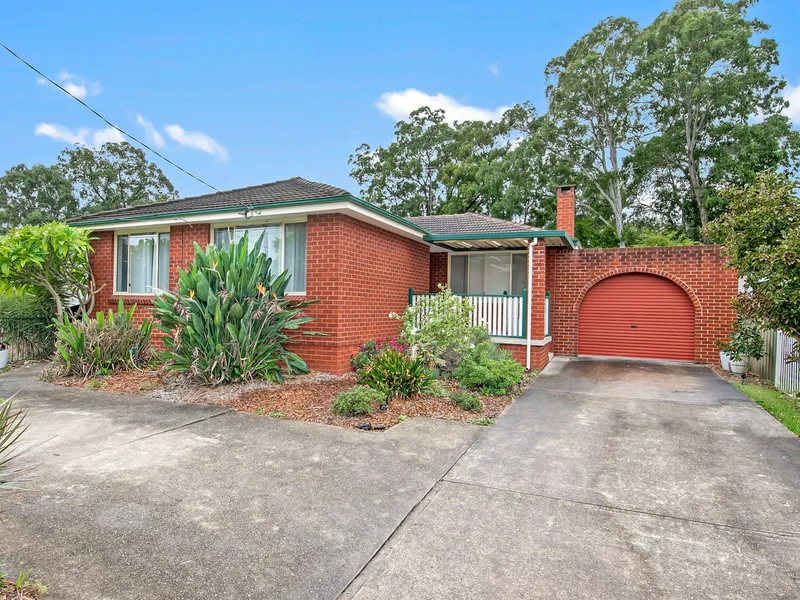 Delightful home & walk to station