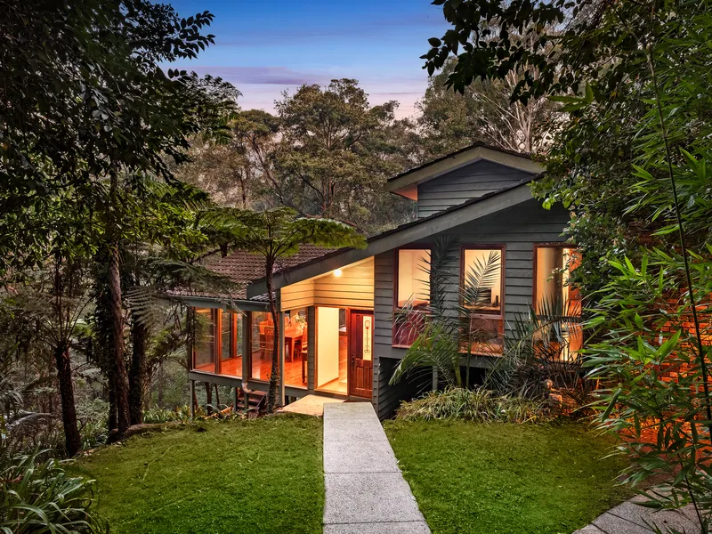 Family Oasis on a Beautiful 1527sqm Block