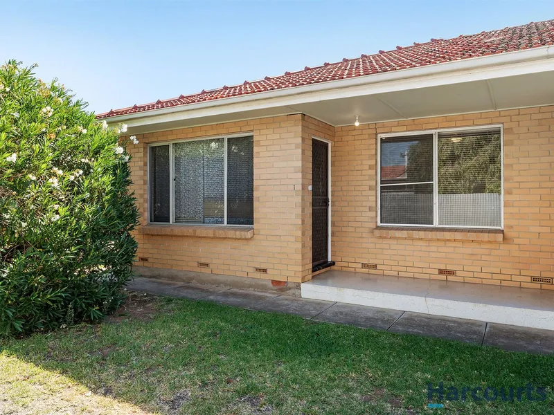 Low Maintenance and Spacious!