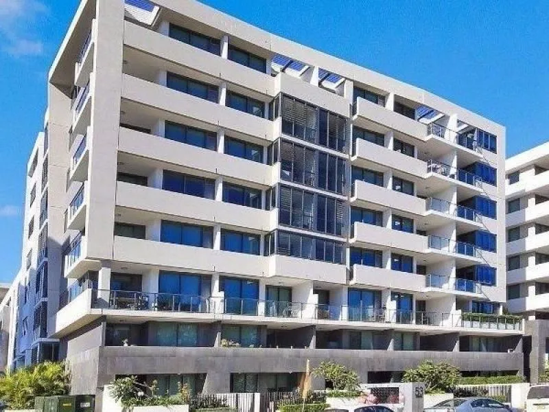Wooooo....Modern Two Bedroom apartment with Parking and storage cage! Extra wintergarden! At the heart of Wentworth Point