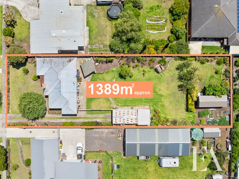 Prime development option, 1389 sqm allotment