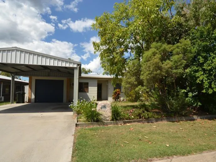 GREAT LOCATION WITH COUNTRYSIDE VIEWS