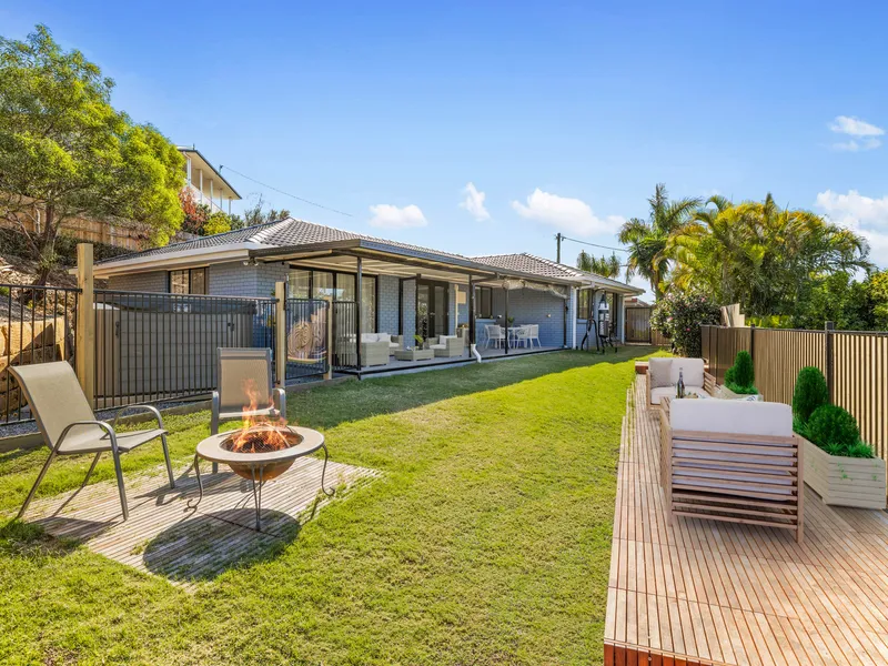 All-On-One-Level, Top of the Hill, Beautifully Updated