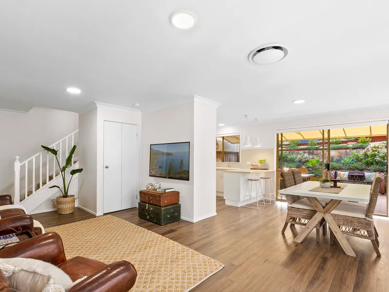 Well Positioned, Proportioned and Presented! 
