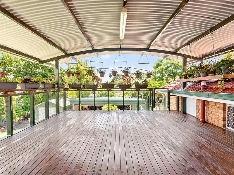 MULTIPLE-USE OPPORTUNITY ON PREMIUM 607SQM LOT