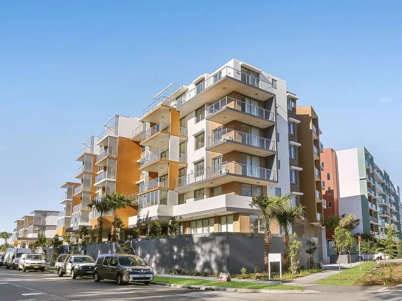 Furnished Modern apartment with two sunlit Balconies