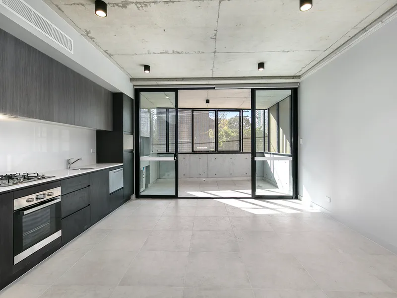 Designer Apartment in Ideal Location