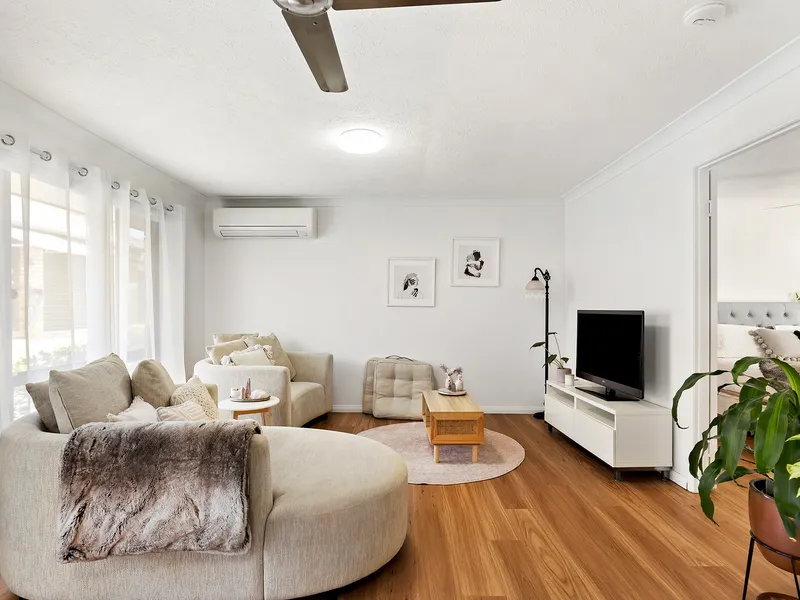 Picture-perfect first home/investment 6-minute drive from the beach..!!