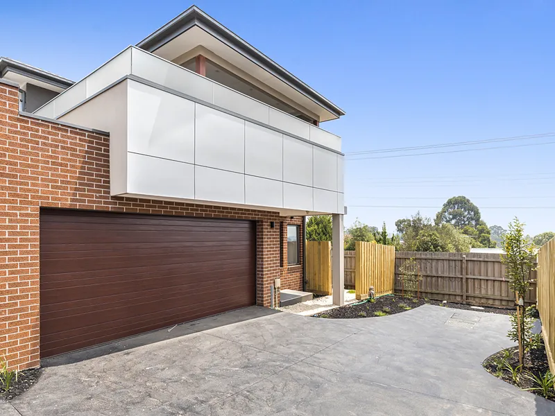 Unique and Ultra-Stylish Townhouse - Also Known As Lot 4-53 Lomond Ave Kilsyth