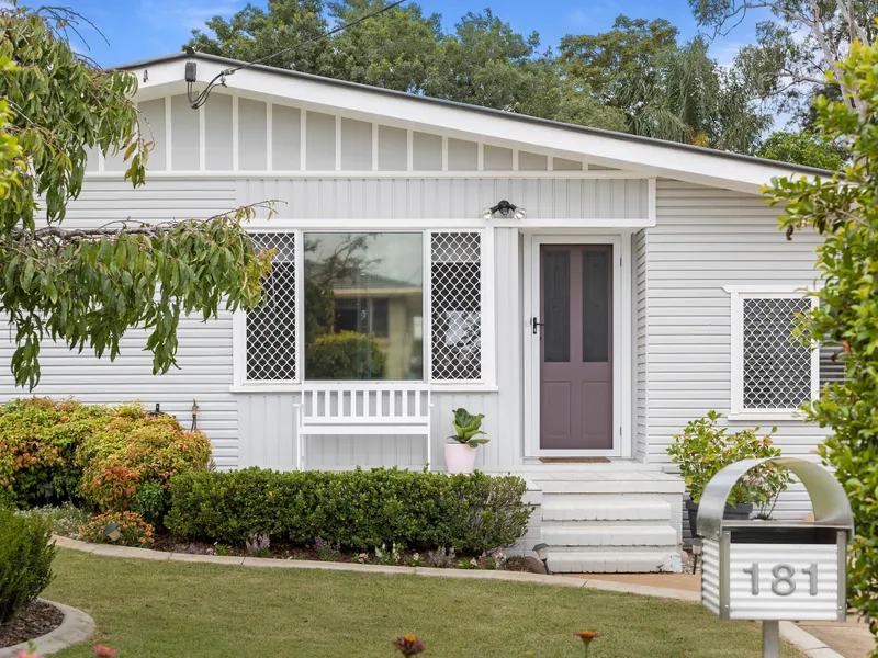 Stunning Family Home In the Heart of Centenary Heights!