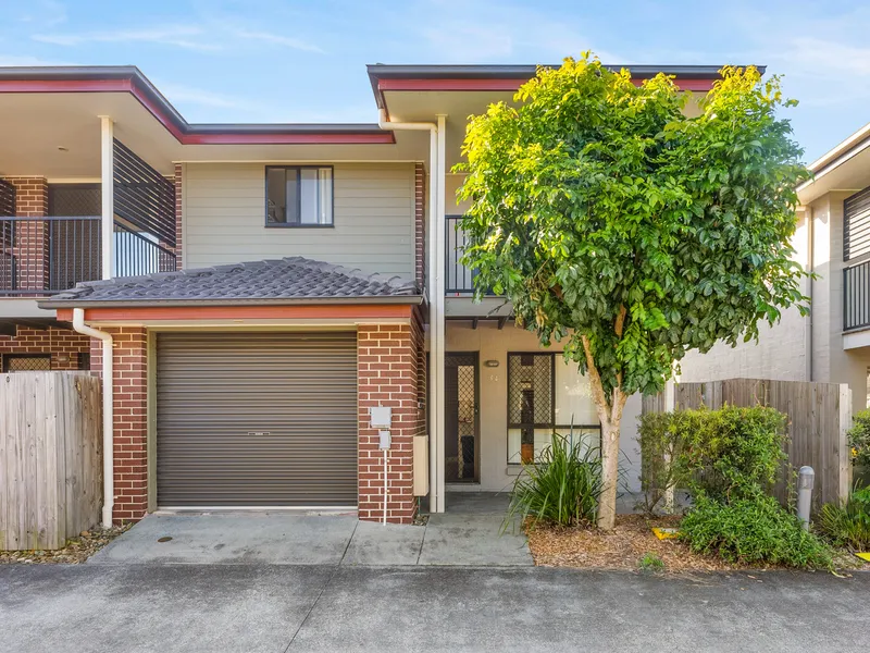 Modern Townhouse in a Well-Established Complex