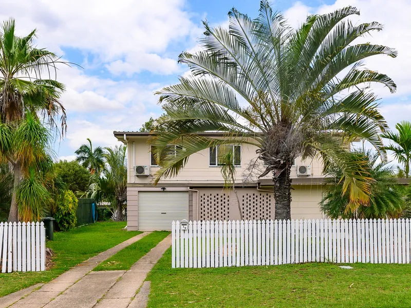 AMAZING KITCHEN WITH 2 OVENS!