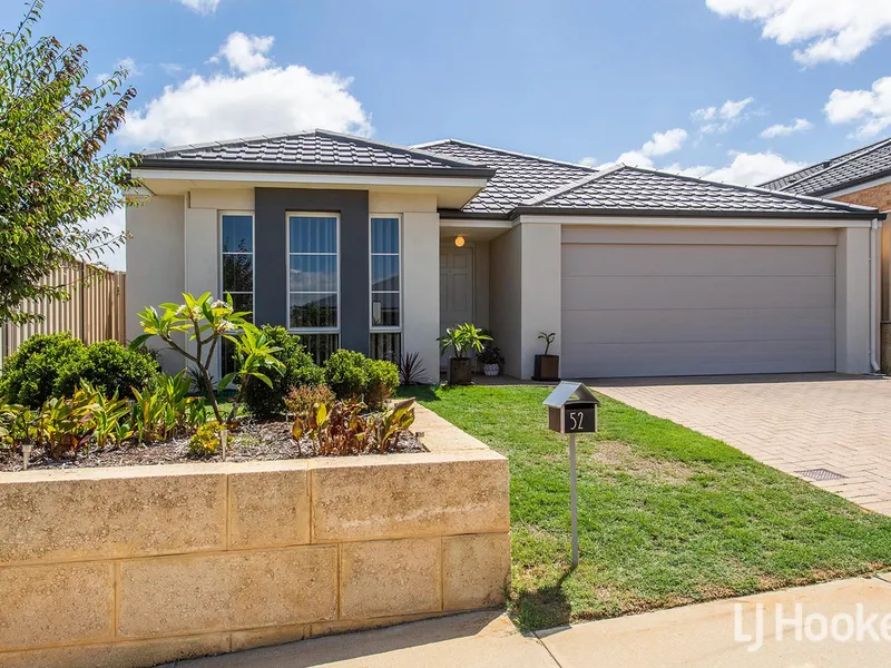 Modern Low Maintenance Home With Top Location