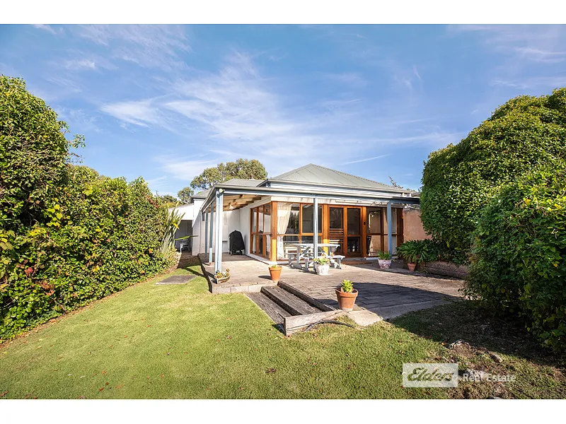 Historic Robetown Cottage