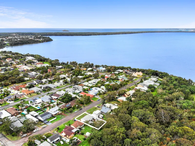 556sqm block with 16.2m frontage