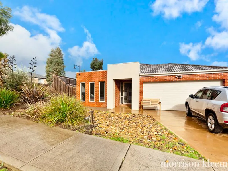 When Location Matters! Walk to Hazel Glen College!