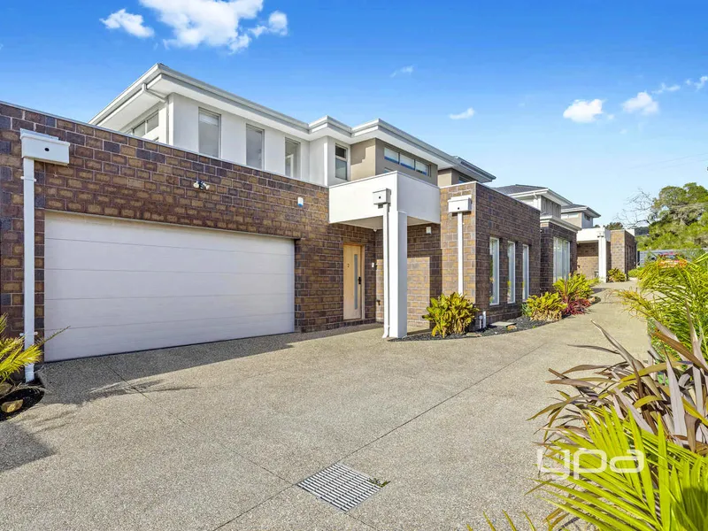 Less than 1km from the beach!