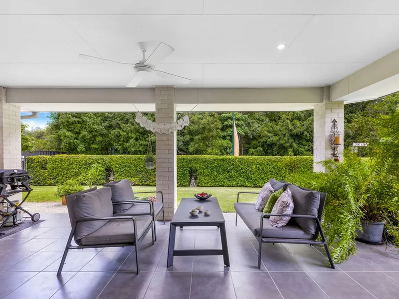 BEAUTIFUL GREEN OUTLOOK, LOW MAINTENANCE DUPLEX LIVING AT ITS BEST IS HERE