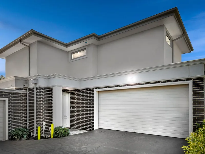 High-quality Brand New Family-sized Living