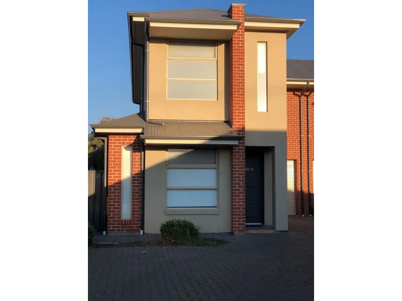 Modern 3 bedroom Townhouse
