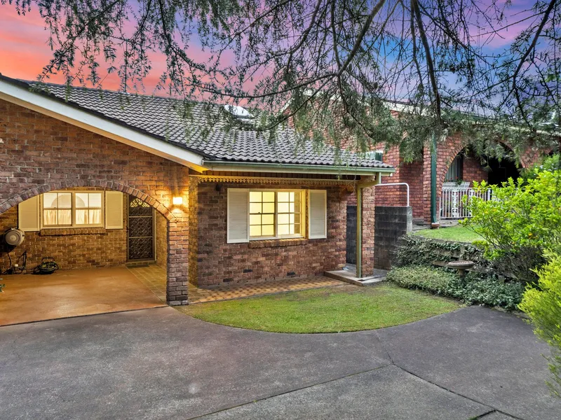 Single Storey Villa in Central Locale | Walk to Metro & Bus