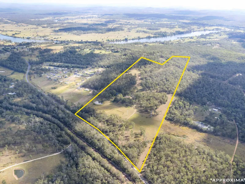 LARGE ACREAGE CLOSE TO TOWN - MUST SELL AT AUCTION