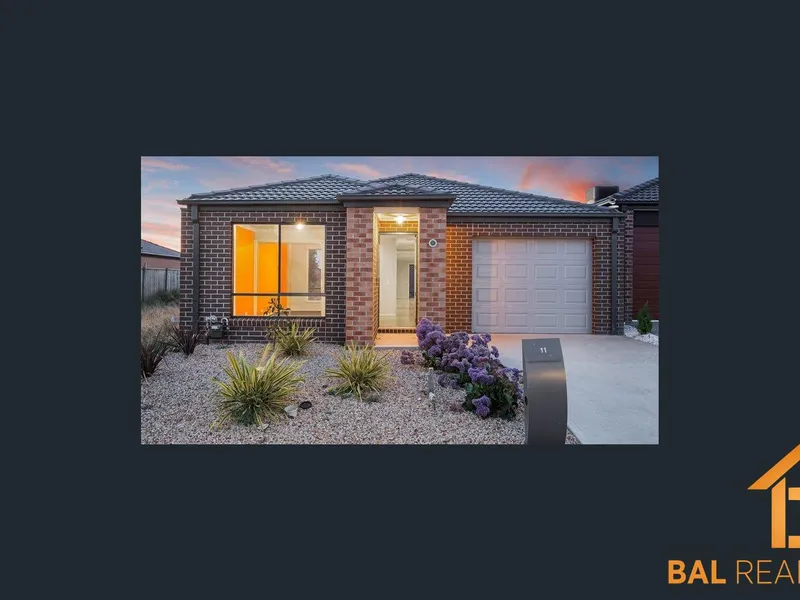 !!Family home for Rent in Heart of Tarneit!!