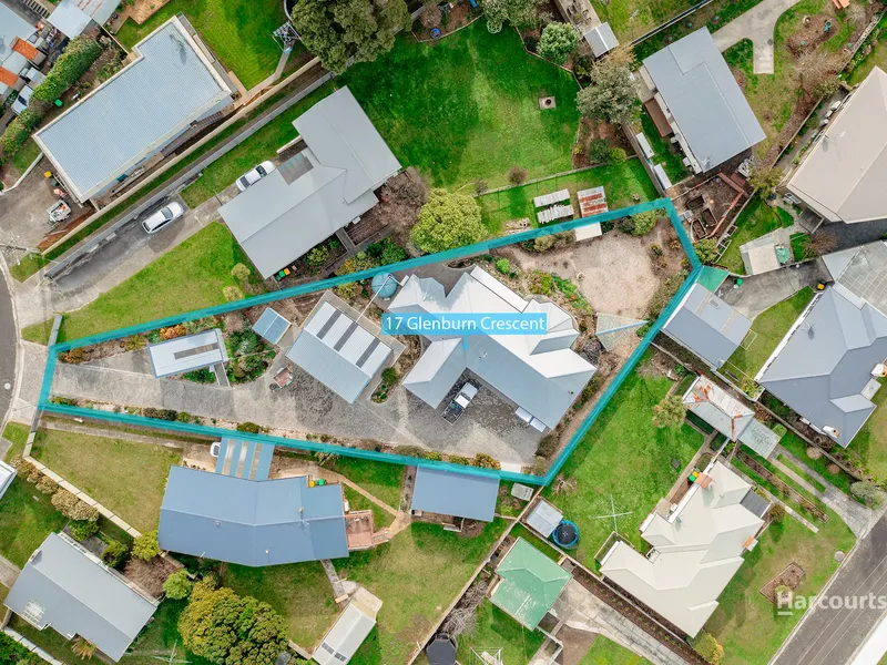 Coastal Charm & Shed Enthusiast's Paradise