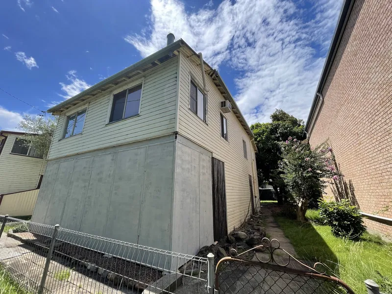 AFFORDABLE & CENTRAL HOME IN SOUTH GRAFTON