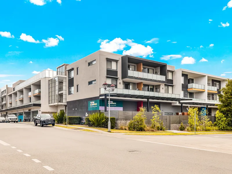 Top floor apartment in ideal location