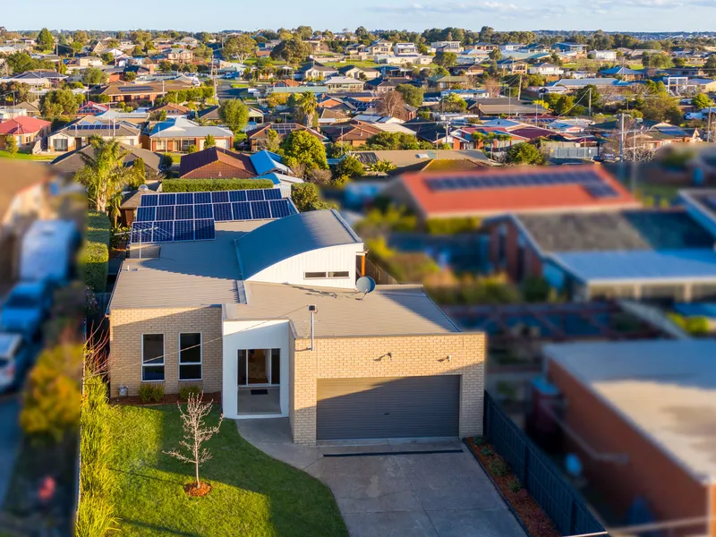 Sensational Seaside Family Home