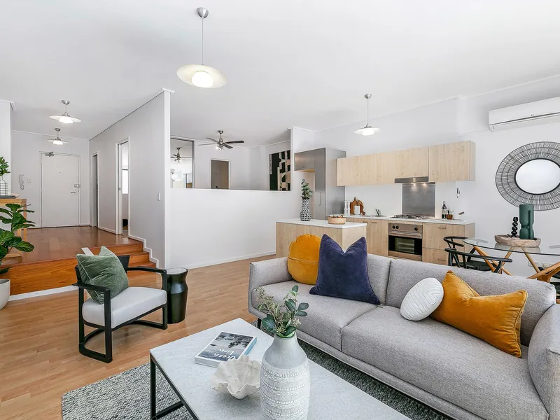 CLARK - Over-sized One Bedroom Apartment in the 'Hudson