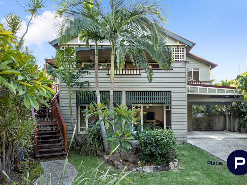 Magnificent five-bedroom sanctuary with swimming pool