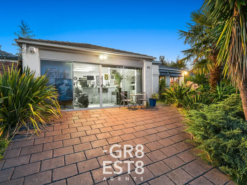 GREAT FAMILY HOME WITH IN-GROUND SWIMMING POOL