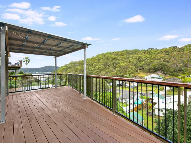 Renovated 2 bedroom home in the heart of Brooklyn with water views!