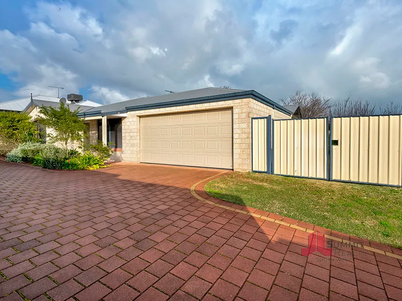 LOW MAINTANENCE UNIT IN FANTASTIC LOCATION