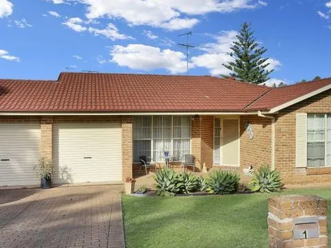 Close to Transport and Shops!