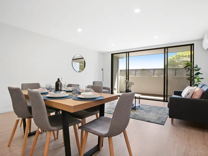 Oversized Apartment in the Perfect Location