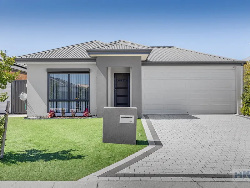 Spacious Dale Alcock Home!