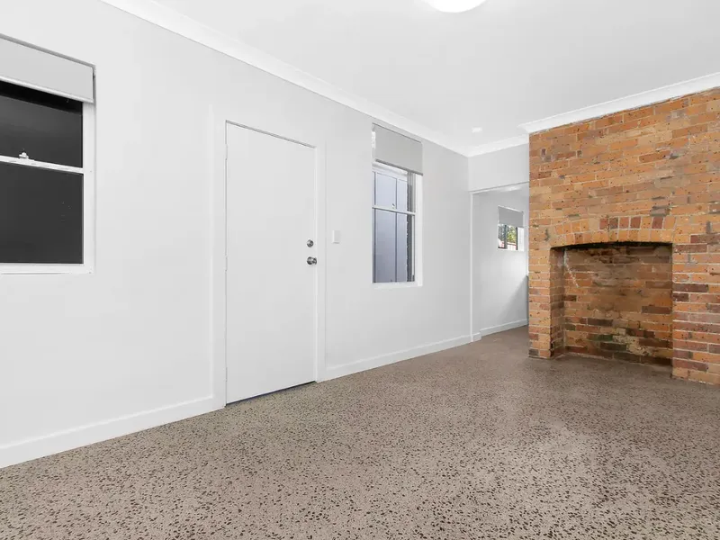 Newly renovated spacious studio in the heart of Dulwich Hill