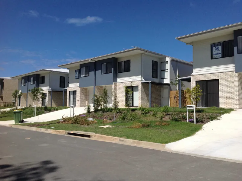 Lovely Modern Townhome