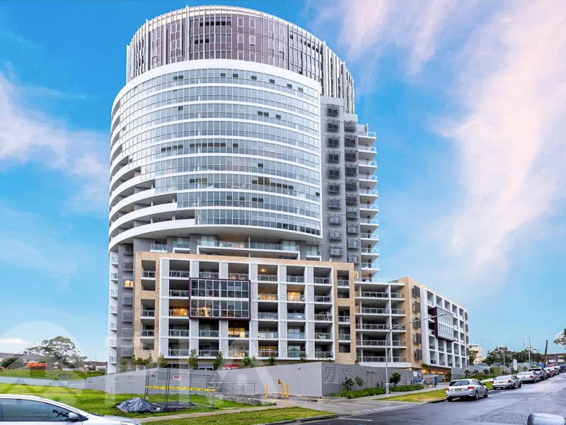 Perfectly located, luxury apartments have it all - striking building design, modern fixtures and exciting specifications - simply a rare find in this 