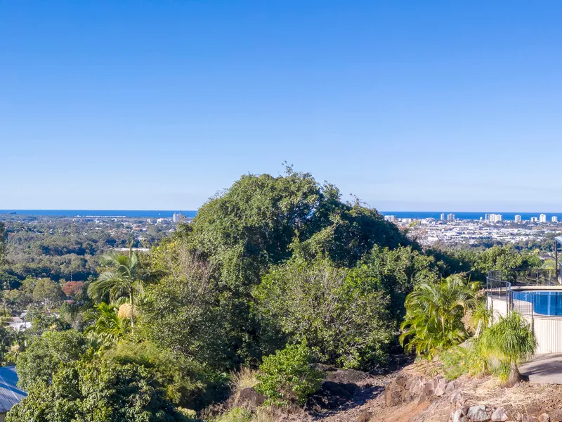 PERFECT NORTHERN VIEWS - HUGE BUDERIM LAND 8164M2